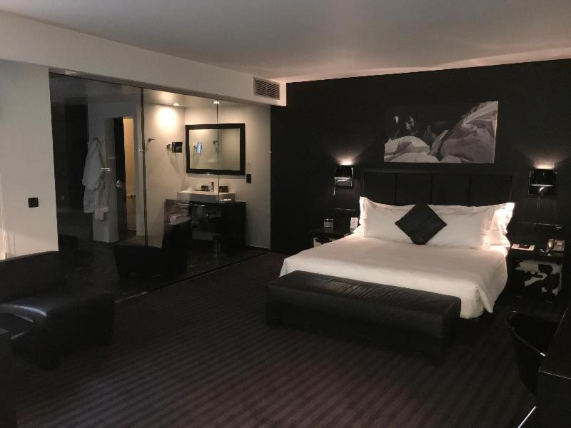 Yooma Urban Lodge Saint-Gilles Стая снимка