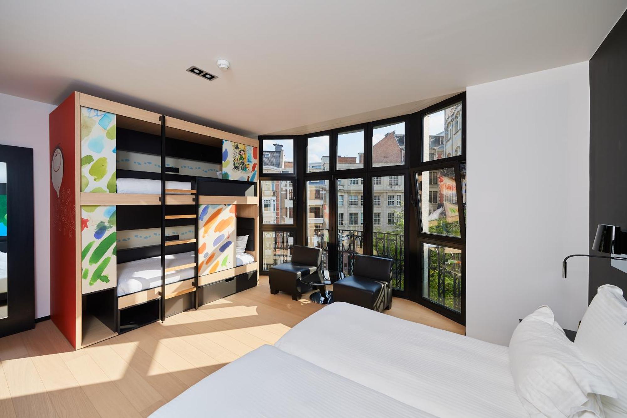 Yooma Urban Lodge Saint-Gilles Екстериор снимка